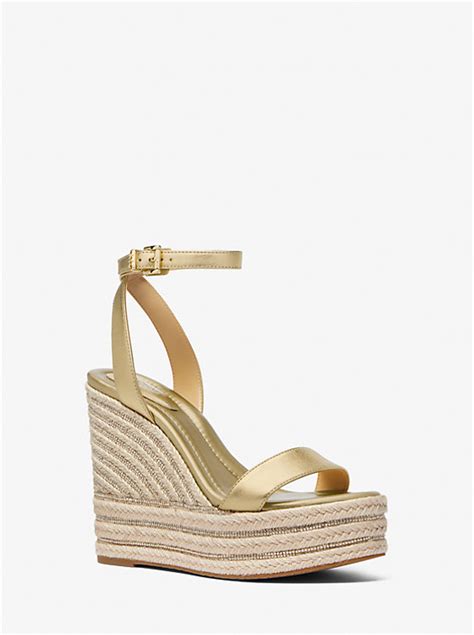 michael kors leighton vanilla|Leighton Metallic Leather Wedge Sandal .